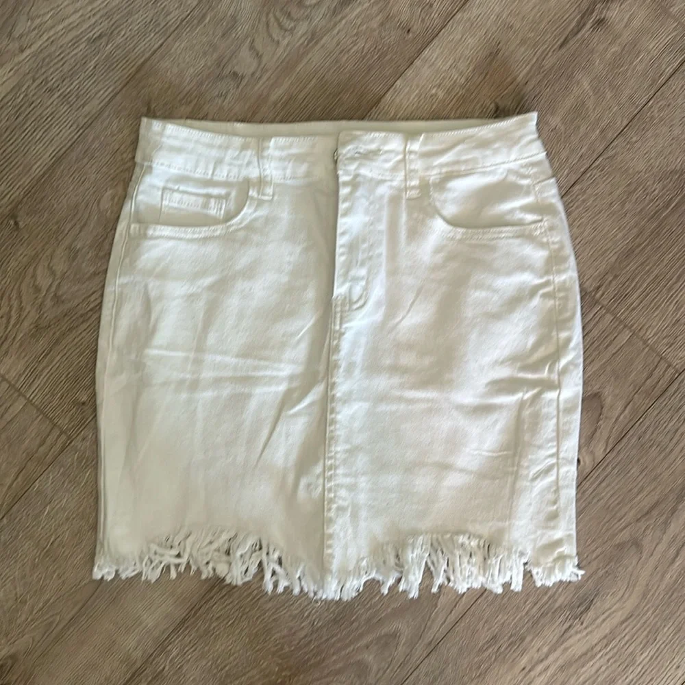 Brand new ladies, white jeans skirt, size medium - Picture 1 of 3